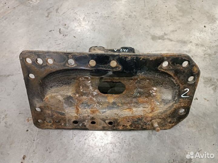 Кронштейн траверсы кпп Man Tgx