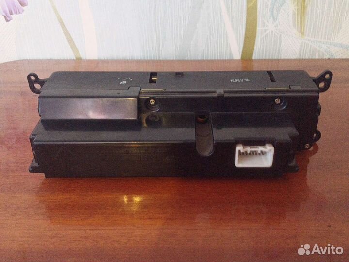 Блок управления климатом toyota vista sv 40