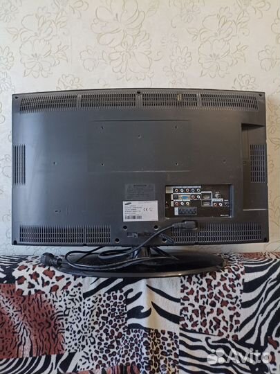 Телевизор samsung