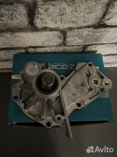 Помпа Free-z KP0153 Ford/Volvo