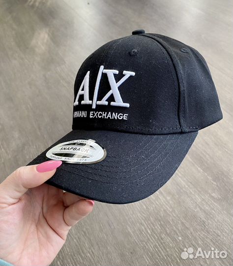 Бейсболка новая Armani Exchange