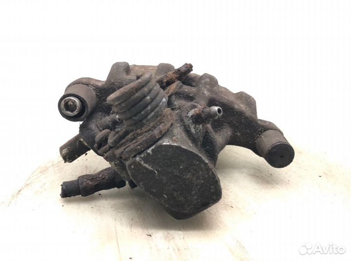 Суппорт задний правый Ford Focus 2 2.0 tdci 2005