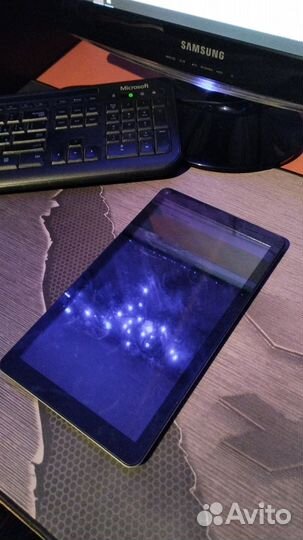 Планшет Digma TS1008AW