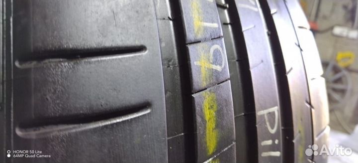 Michelin Pilot Super Sport 275/35 R20