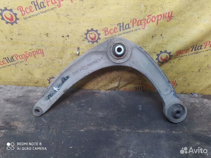 Рычаг передний правый Peugeot 307