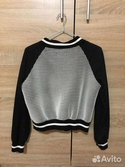 Бомбер женский