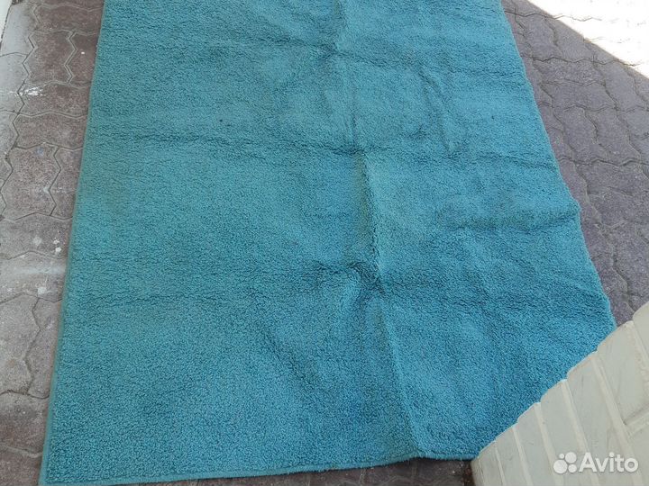 При кроватей ковёр 1.30-1.75