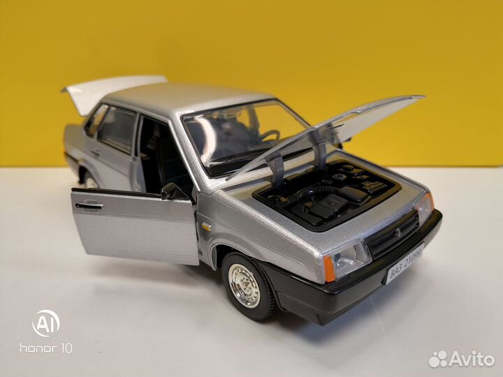 Ваз 21099 в масштабе 1/24 18.5 см Технопарк