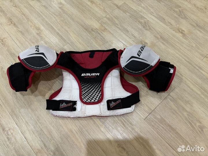 Нагрудник хоккейный Bauer
