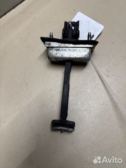 Ограничитель двери передний левый Ford Focus 2 5DR