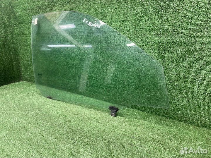 Стекло двери переднее правое Hyundai Elantra 3 XD