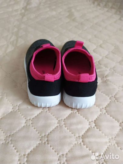 Кроссовки для девочки 25