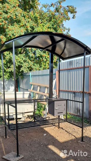 Мангал с крышей и печью