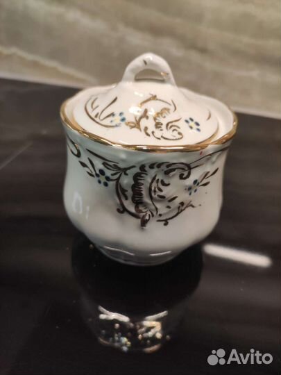 Ваза для цветов, цветное стекло