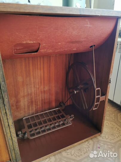 Швейная машина LADA 236-1 (Чехословакия)