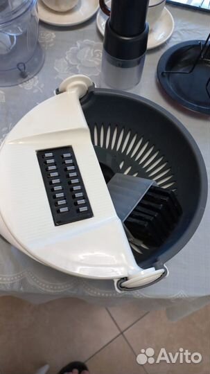 Многофункциональная овощерезка с дуршлагом новая