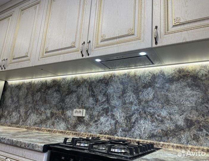 Кухни на заказ любой сложности