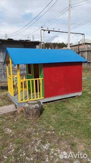 Детский игровой домик из дерева