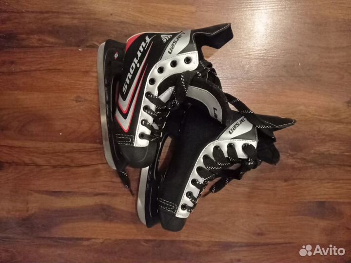 Коньки хоккейные детские 37 размер