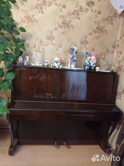 Пианино Заря