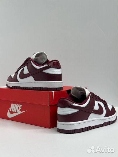 Кроссовки Nike dunk бордовые 1