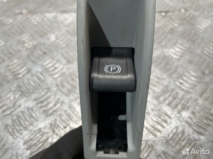 Кнопка ручного тормоза Lexus LS 460 / 600 (4)