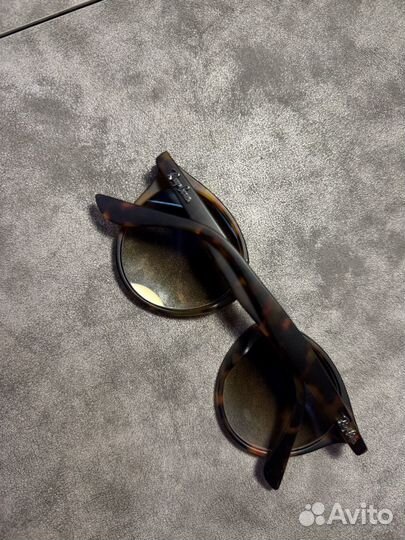 Солнцезащитные очки ray ban