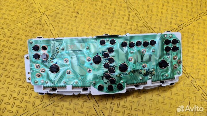 Панель приборов Mitsubishi Montero Sport 1 K96