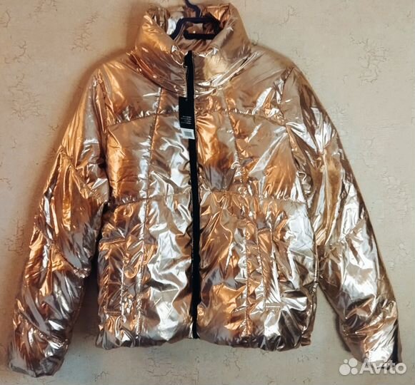 Золотистая куртка женская новая