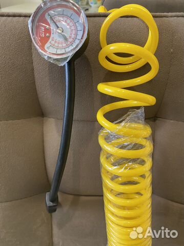 Универсальный шланг - удлинитель с манометром