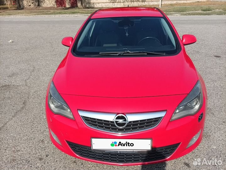 Opel Astra 1.6 AT, 2010, 235 000 км