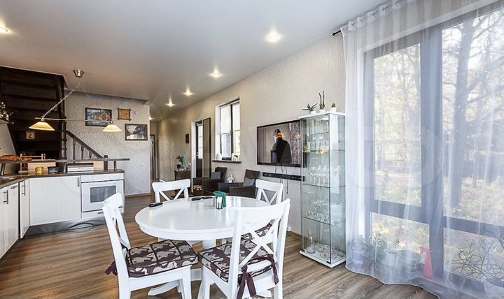 Коттедж 150 м² на участке 9 сот.