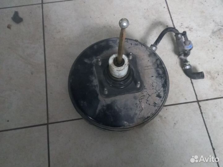 Вакуумный усилитель тормозов фольцваген Поло 1998г