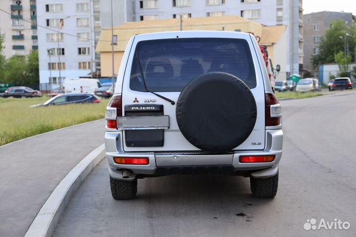 Mitsubishi Pajero 3.2 AT, 2001, 379 000 км