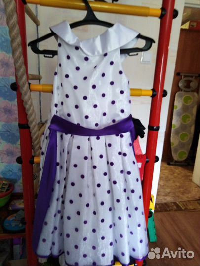 Платье нарядное