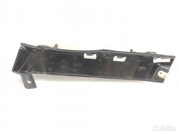 Крепление бампера переднее правое Land Rover