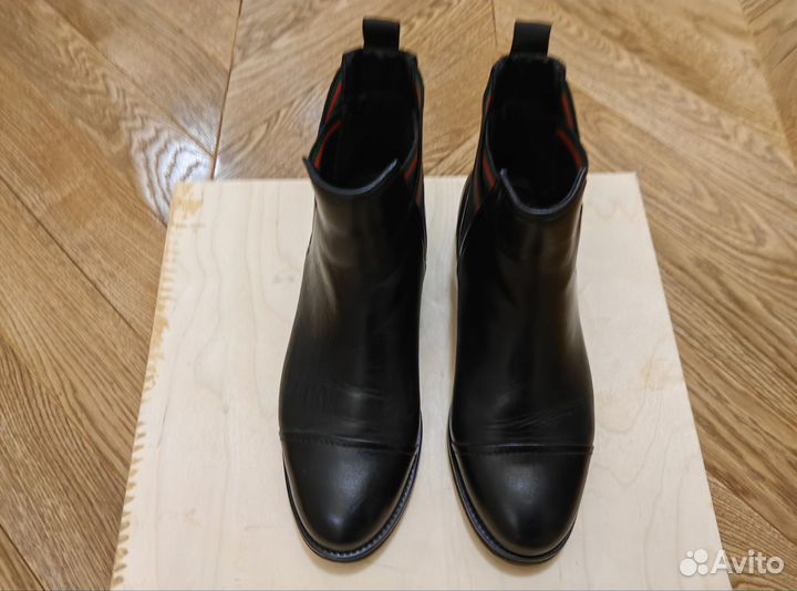 Ботинки женские