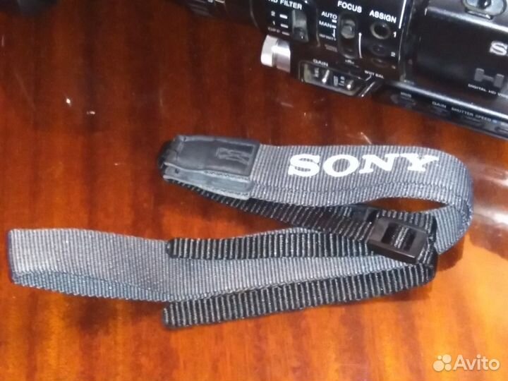 Видеокамера профессиональная Sony HVR-Z1E