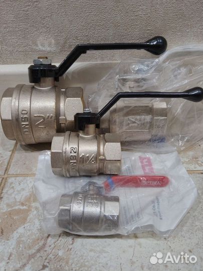 Продам кран шаровый