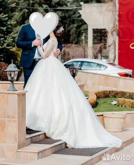 Свадебное платье