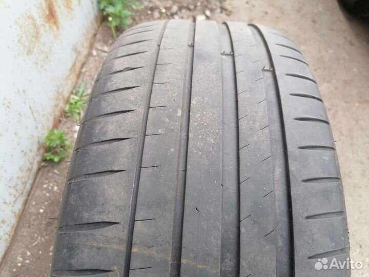 Michelin Pilot Sport 4 225/45 R18