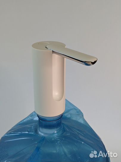 Помпа для воды аккумуляторная, со складным носиком