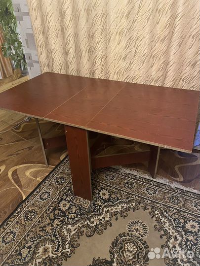 Стол книжка