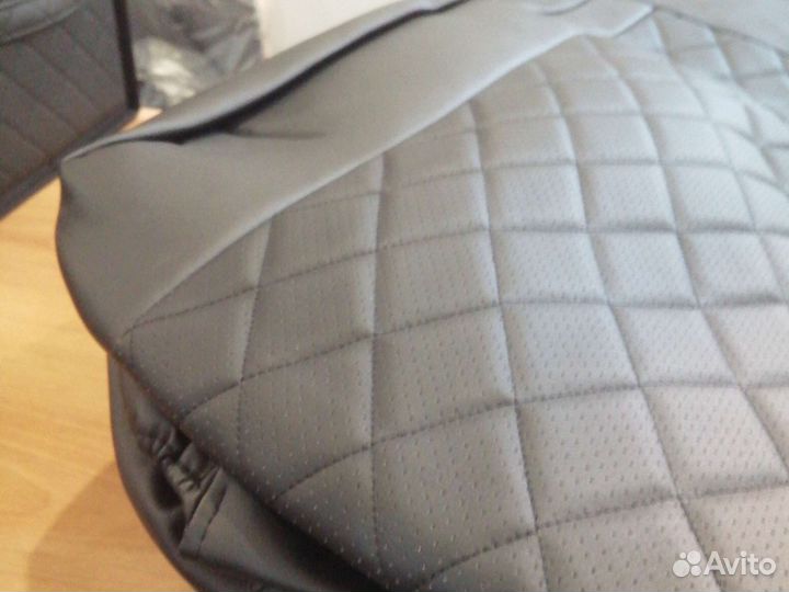 Чехлы для Renault Duster 2015-2021 г. Ромб черный