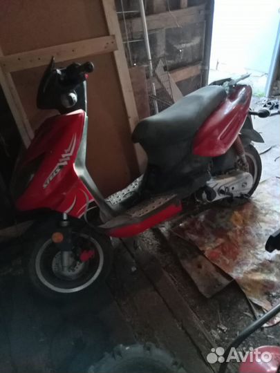 Продам скутер Stels