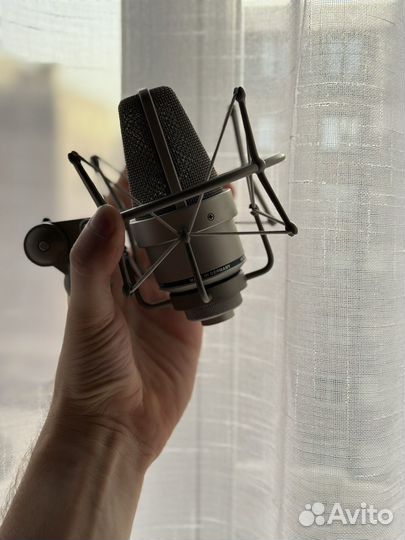 Студийный микрофон Neumann TLM 103