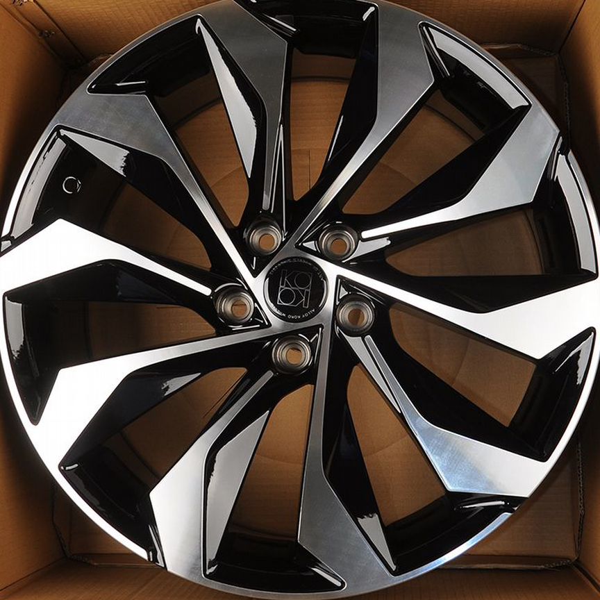 Литые диски Audi 8×R20 5×112