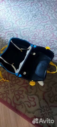 Детский чемодан на колесиках trunki