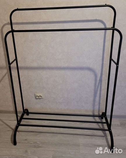 Вешалки напольные новые белые/черные