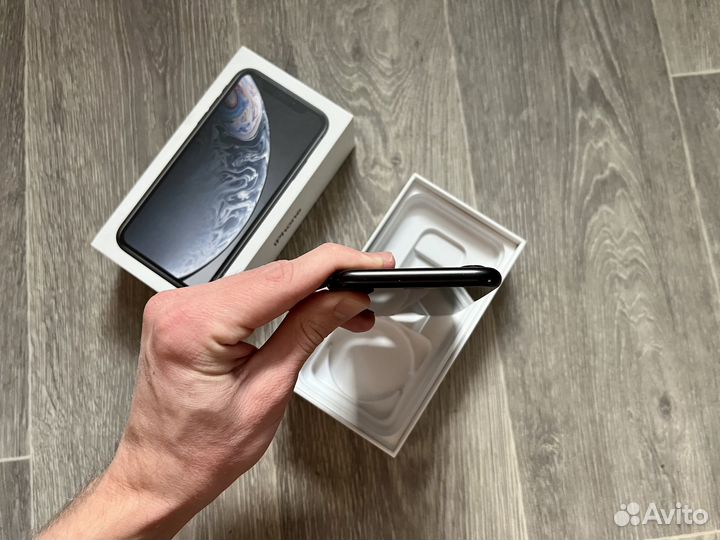 iPhone Xr, 128 ГБ